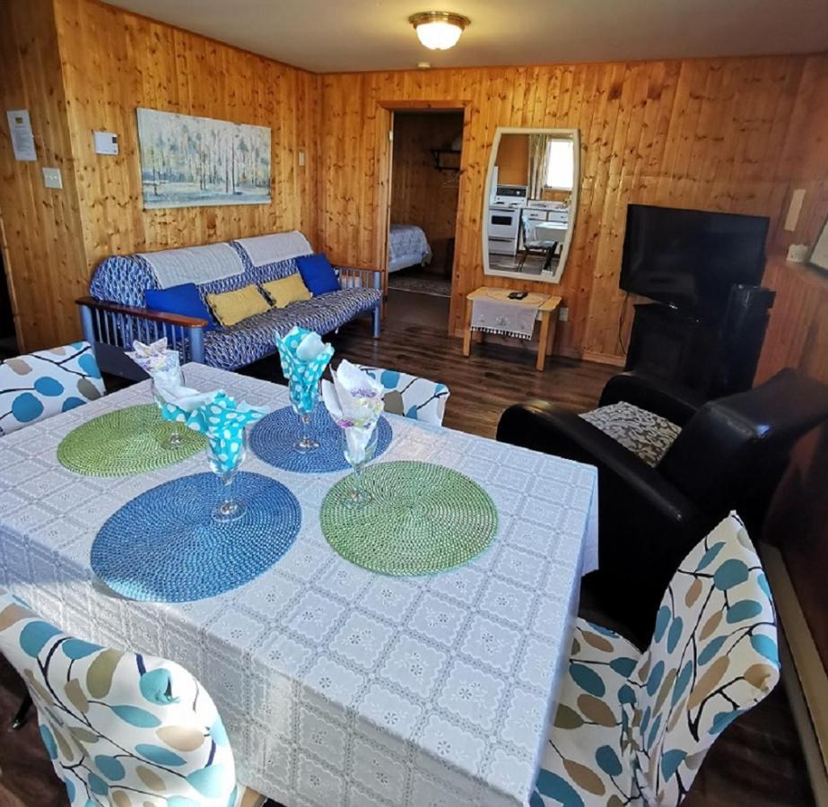 Knotty Pine Cottages, Suites & Motel Rooms Ingonish Dış mekan fotoğraf