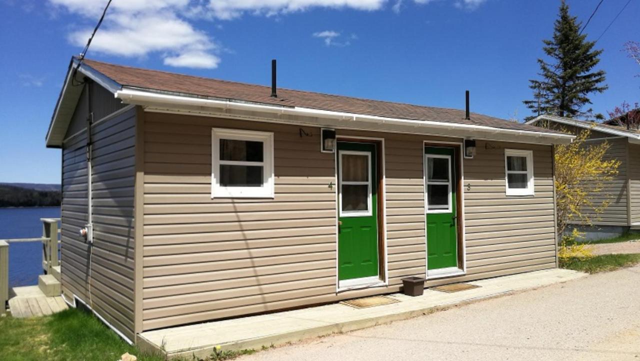 Knotty Pine Cottages, Suites & Motel Rooms Ingonish Dış mekan fotoğraf